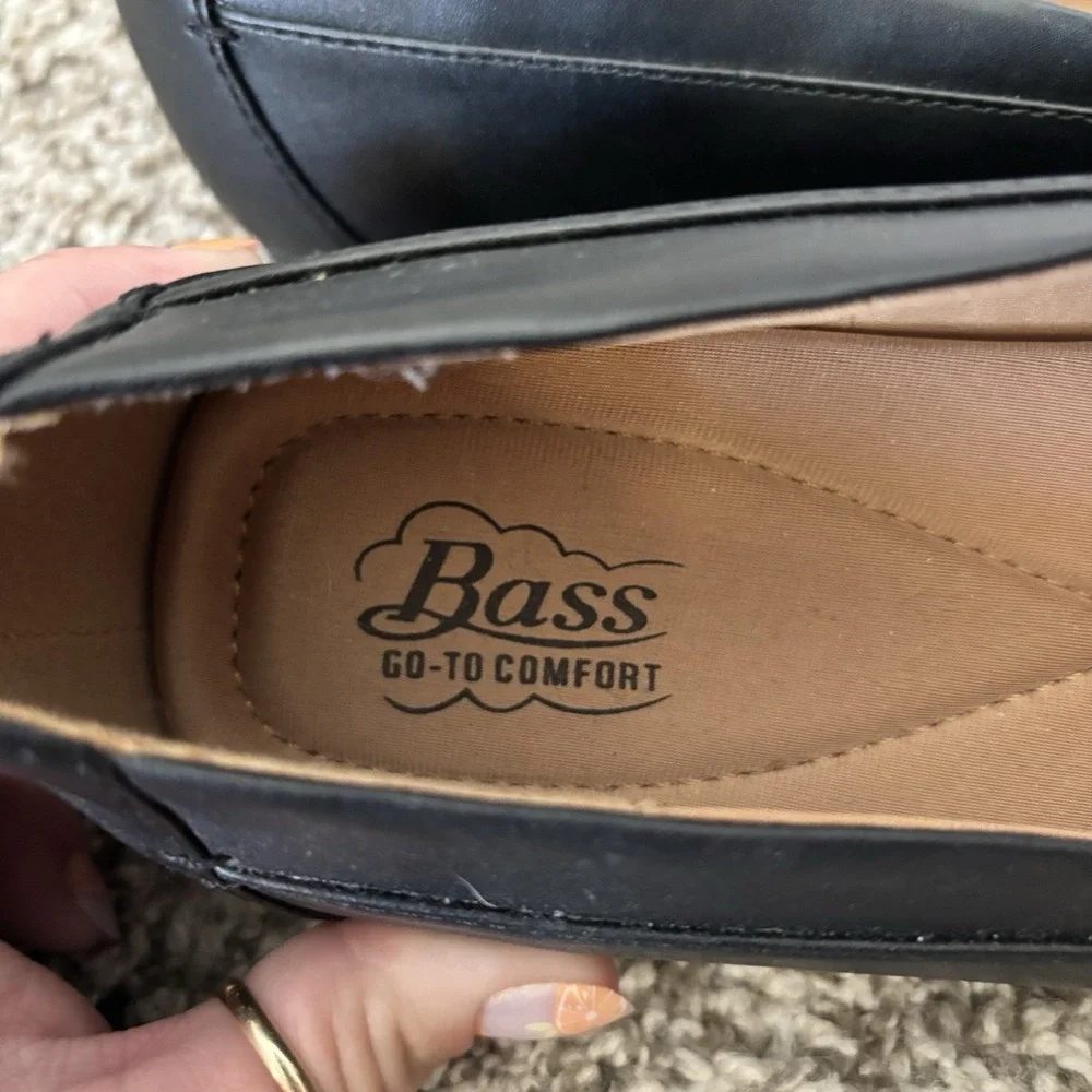 Sz 11M  Womens Bass Black Nicki Leather Slip On Shoes Go To Comfort
